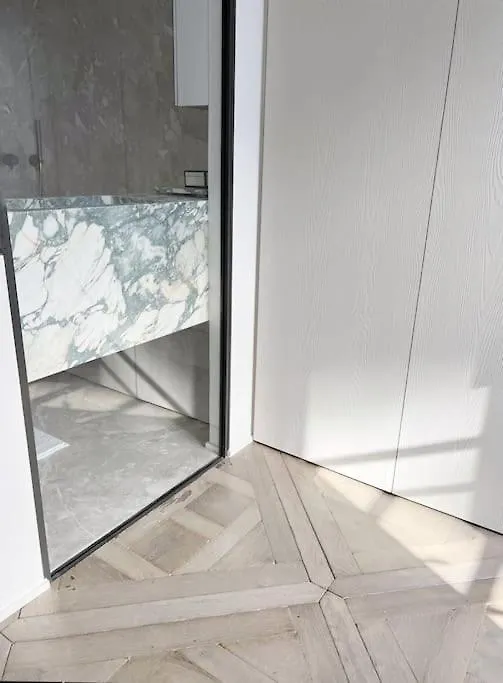 Appartamento Petite Maison Dans Le Marais Parigi