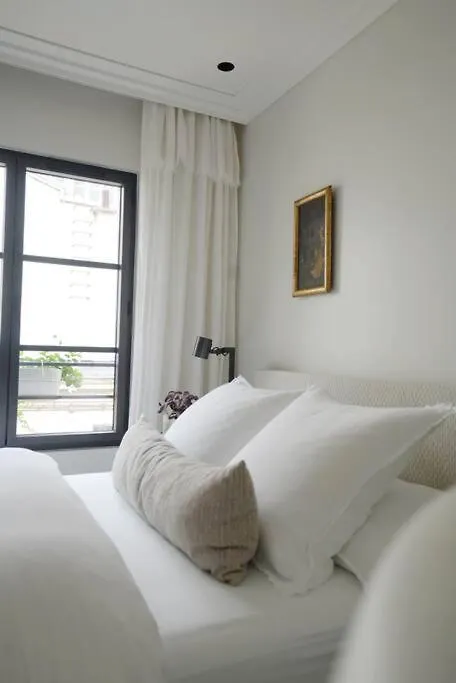 Petite Maison Dans Le Marais Parigi 0*,